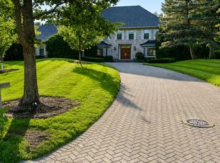1340 Kimmer Ct, Lake Forest, IL 60045
