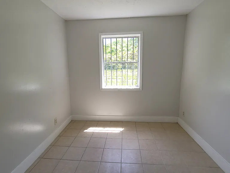 2406 Dawson St #2 — Photo 7