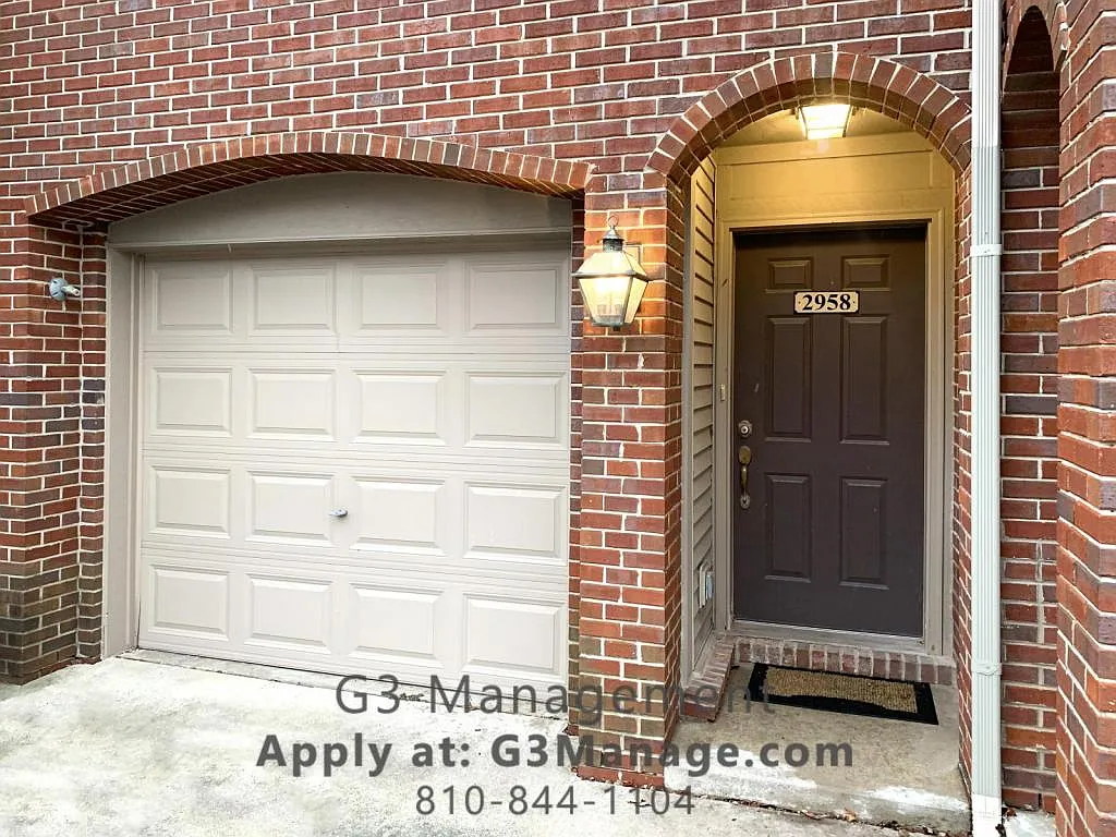 2958 Barclay Way — Photo 1