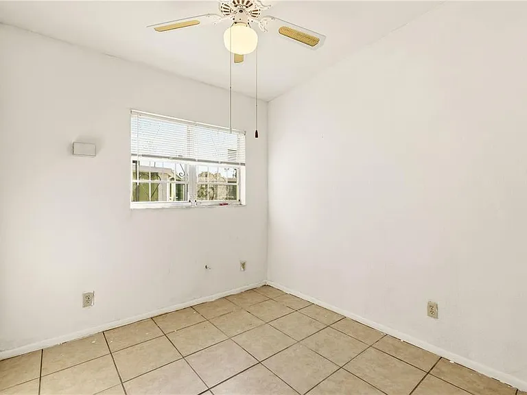 2615 9th Avenue Dr E — Photo 15