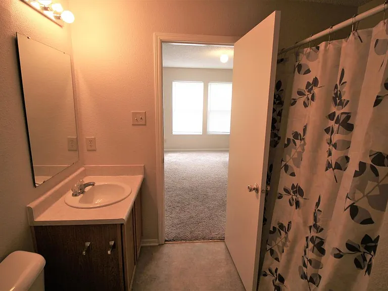 2612 Chilton Dr — Photo 5