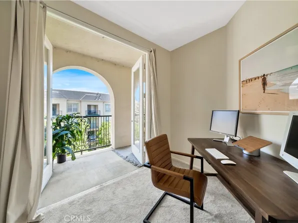 2458 Watermarke Pl, Irvine, CA 92612