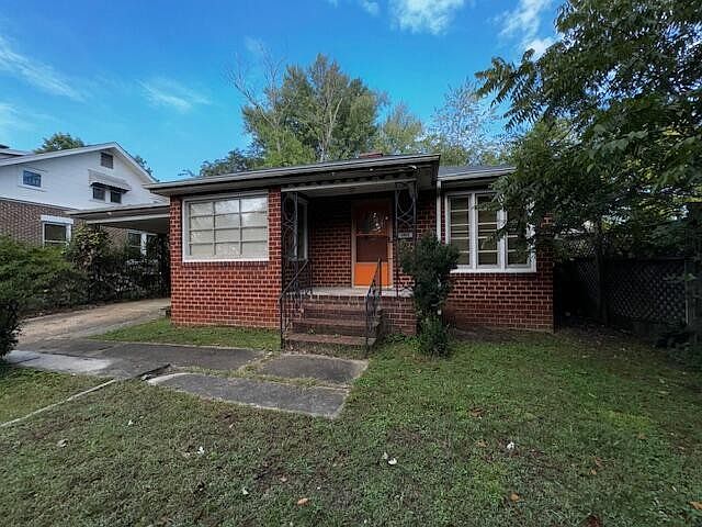 1st image of 1353 Harle Ave NW