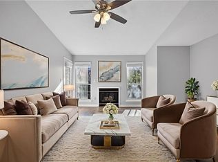 423 Granville Ct, Sandy Springs, GA 30328