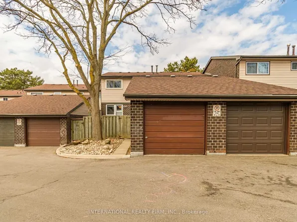 318 Laurier Ave #59, Milton, ON L9T 3M9