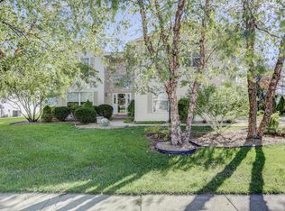 2909 Wedgewood Dr, Champaign, IL 61822