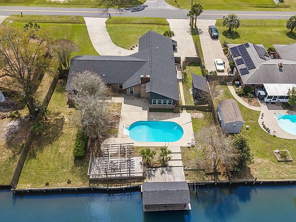 2nd image of 1006 Goose Bayou Rd