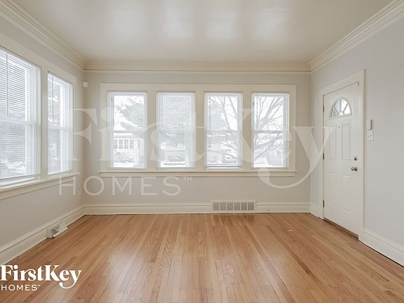 3rd image of 649 Price Ave