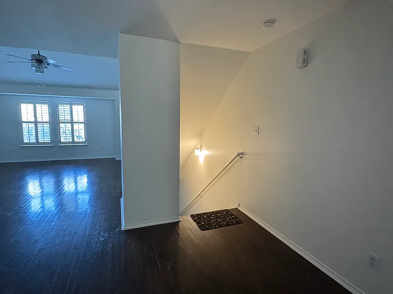2244 Ann St — Photo 7