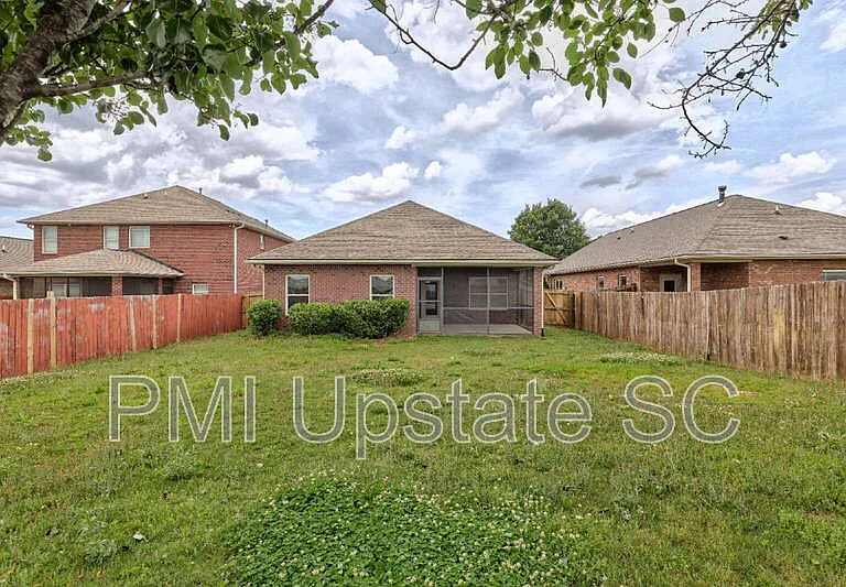 243 Scottish Ave — Photo 21