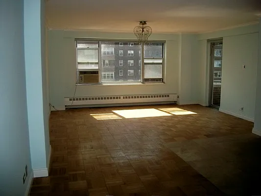 Sold by Manhattan Network Inc. | media 3