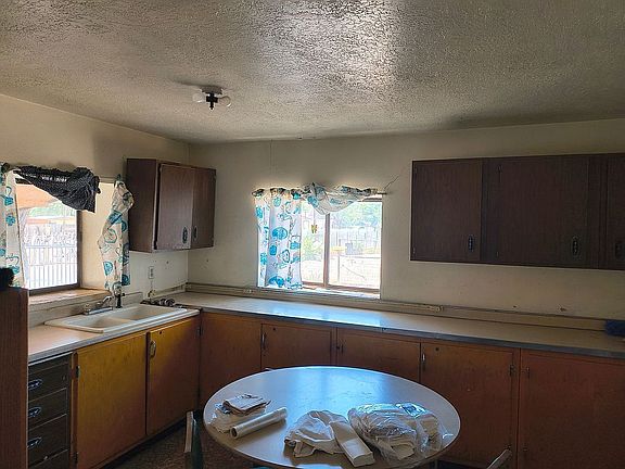 3rd image of 2315 Criss Rd SW