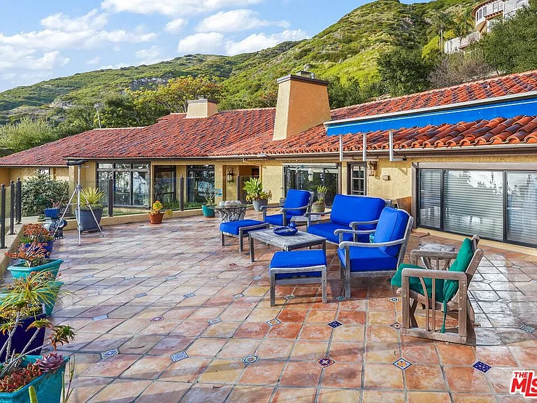 4244 Avenida De La Encinal — Photo 6