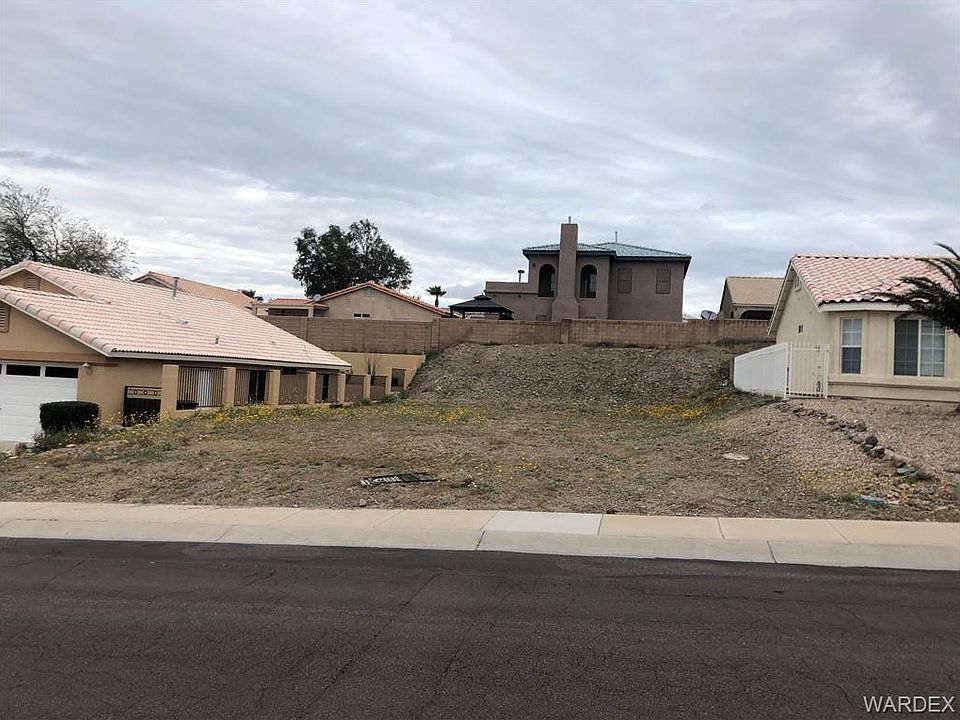 2nd image of 2187 Sierra Santiago