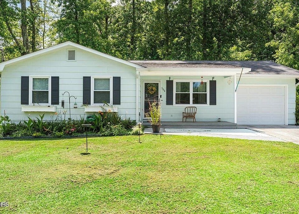1st image of 508 Cedar Ln