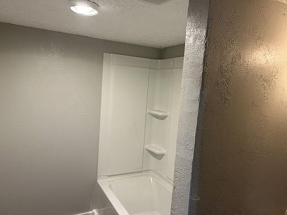 4th image of 812 1/2 W Colorado Ave