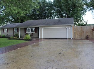 6185 Requarth Rd, Greenville, OH 45331