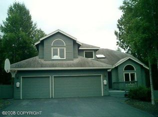 4852 Hunter Dr, Anchorage, AK 99502