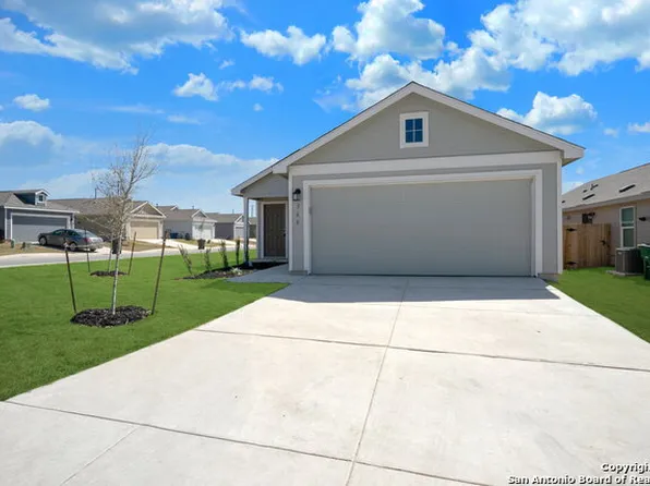 566 Filibusters Trl, San Antonio, TX 78220