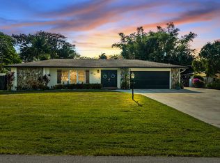56 Cuyahoga Rd, Lake Worth, FL 33467