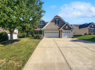 5724 Verrazano Dr, Waxhaw, NC 28173