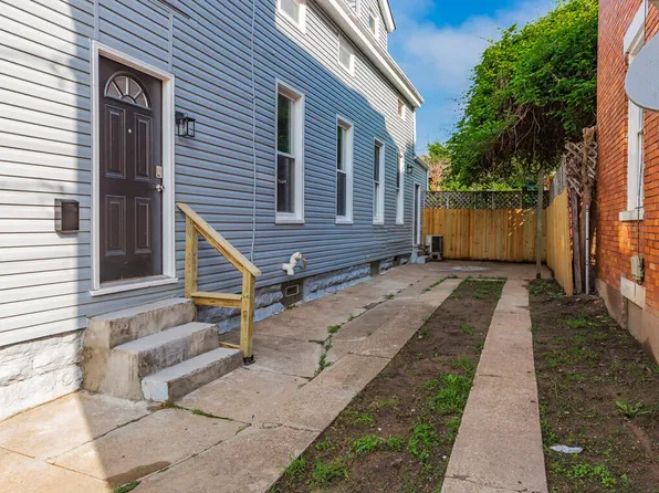 111 W 10th St, Newport, KY 41071