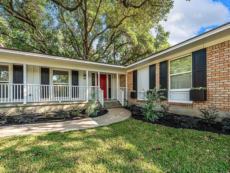 29011 Woodland Dr — Photo 8
