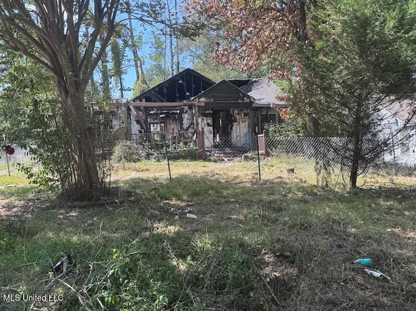 223 Kimbrough Dr, Jackson, MS 39204