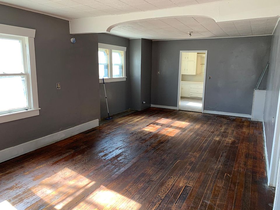 1st image of 2320 S Montana Ave