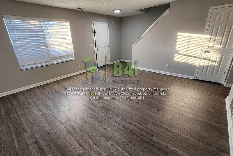 3 bed, 3.0 bath, $1,500 — Photo 4