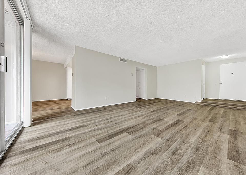 1st image of 950 N Louise St #104
