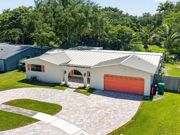 5411 SW 94th Avenue, Cooper City, FL 33328