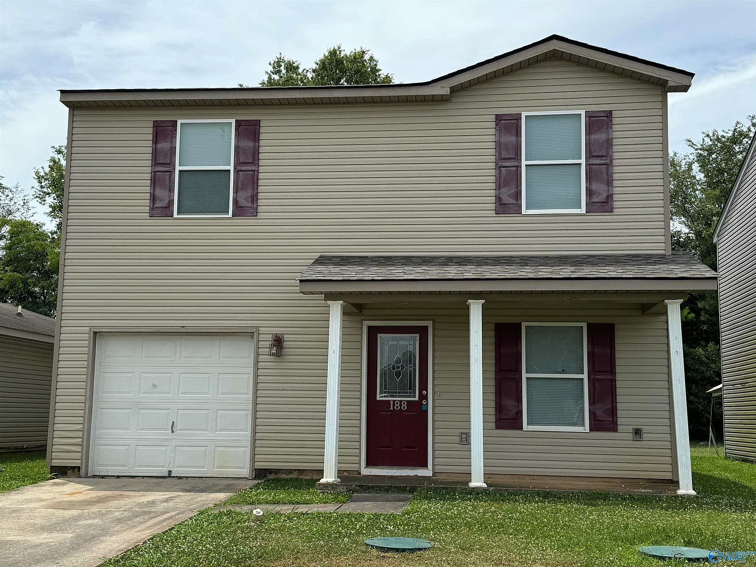 3 bed, 2.5 bath, 2200 sqft, $1,550 — Photo 1