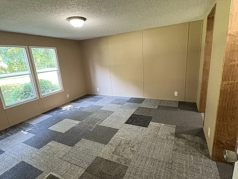 152 Meadow Ln — Photo 16