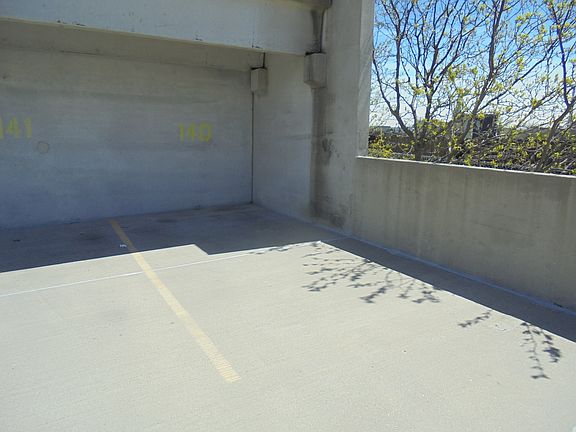5th image of 1550 S Blue Island Ave Unit 1013
