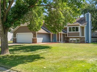 9125 92nd St S, Cottage Grove, MN 55016