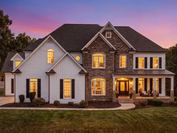 2800 Green Yard Ct, Fuquay Varina, NC 27526
