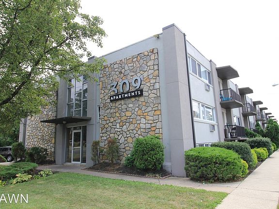 3rd image of 309 N White Horse Pike APT 309