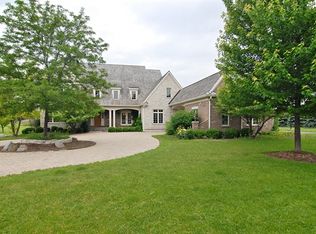 17557 W Bridle Trail Rd, Gurnee, IL 60031