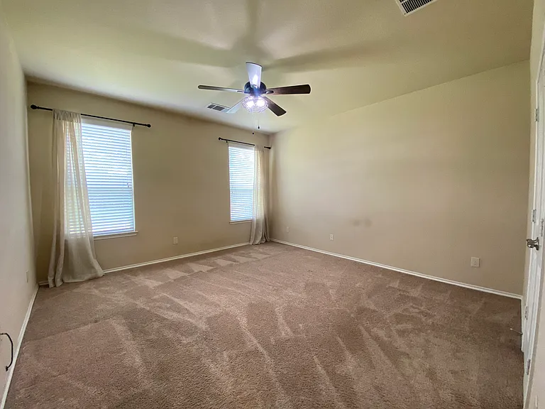 5610 Stockport Dr — Photo 9