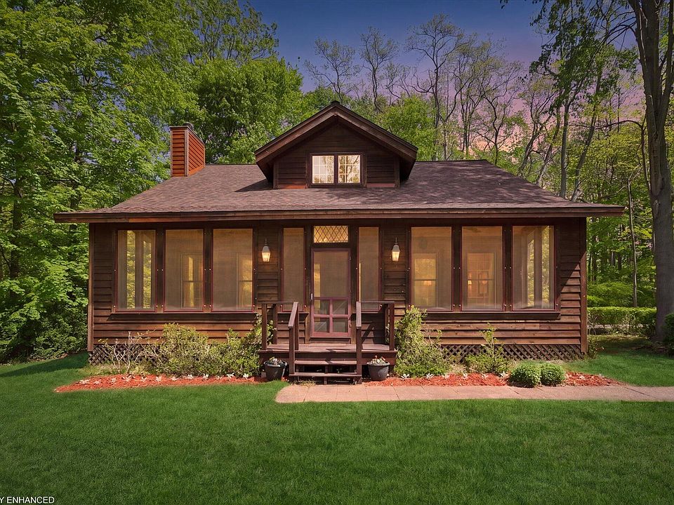 1st image of 58 Lincoln Ave
