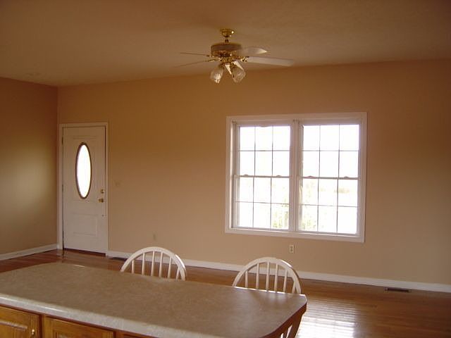 2nd image of 2939 Dimple Rd