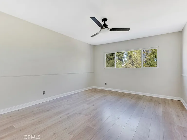 22781 Macfarlane Dr — Photo 29