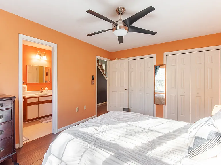 110 Chisholm Pl — Photo 15