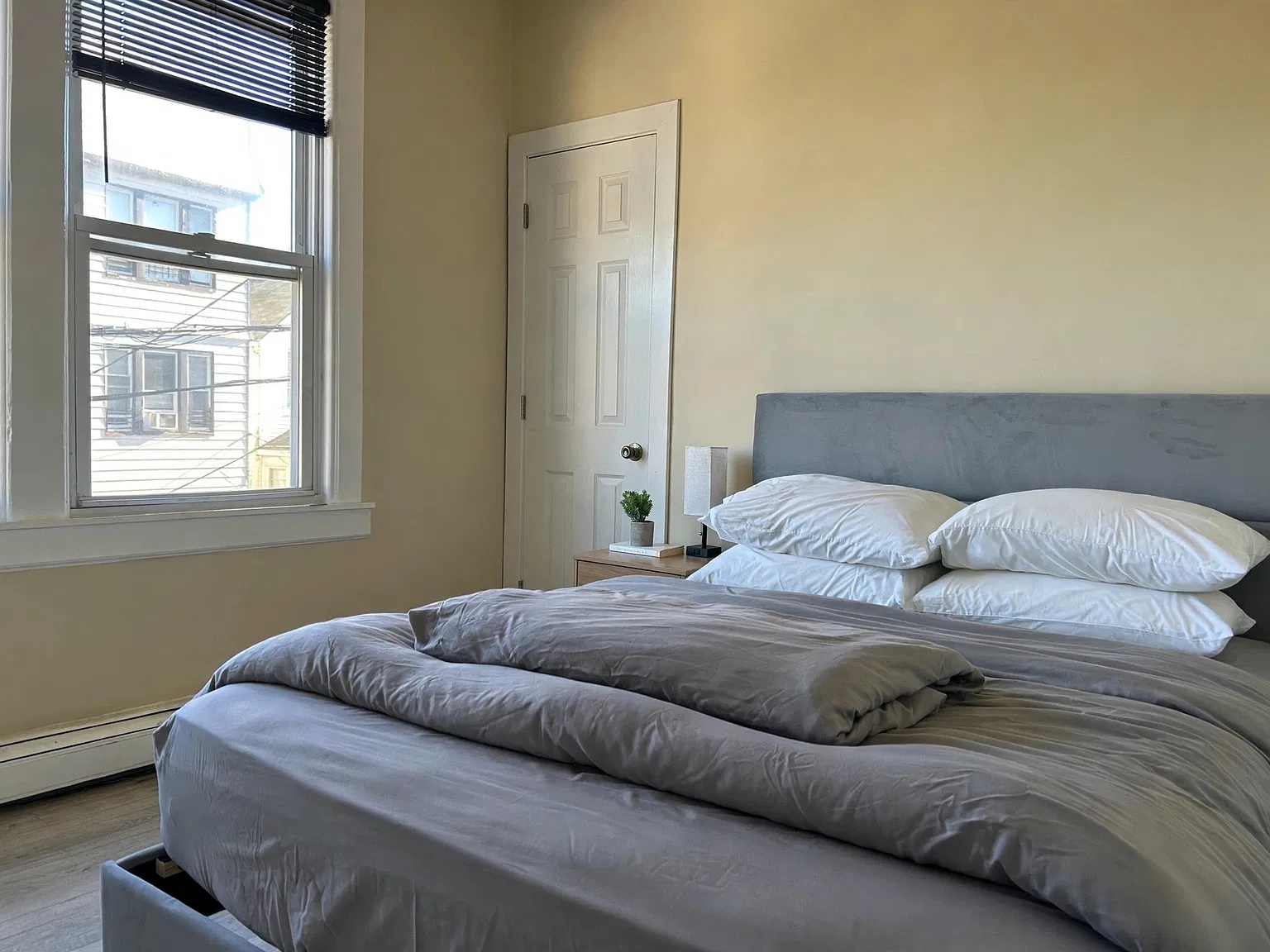 31 Randolph Ave — Photo 1