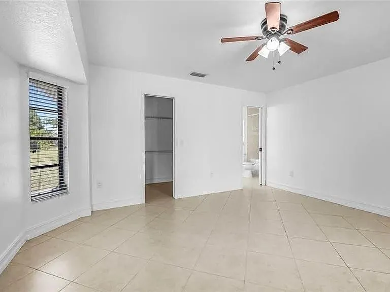 367 Mendoza St — Photo 17