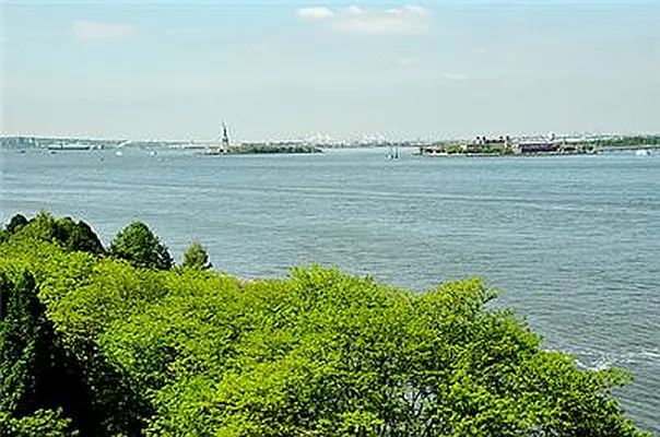 Sold by R New York | media 15