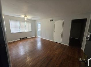 5720 Thekla Ave #D, Saint Louis, MO 63120