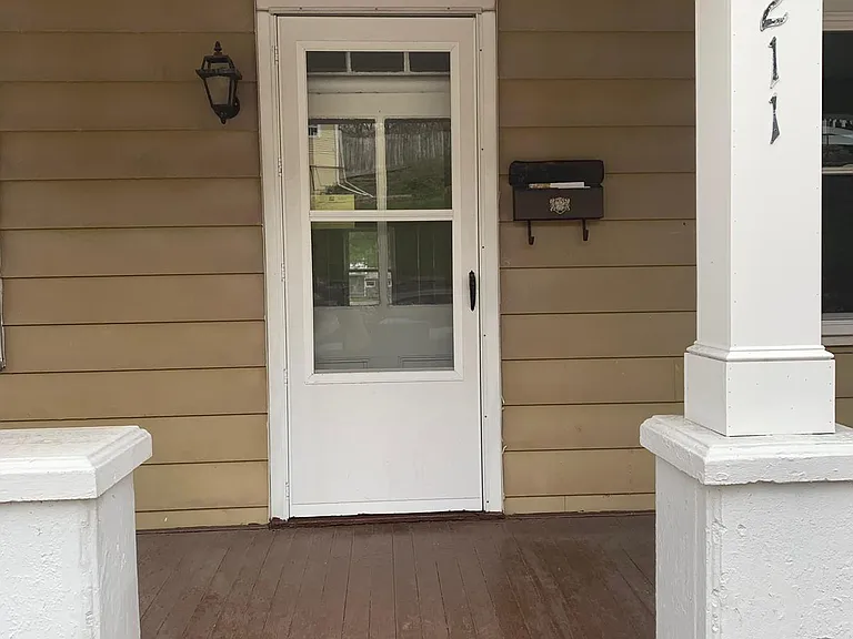 211 Milford Rd — Photo 3