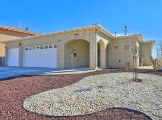 5136 Lomas De Atrisco Rd NW, Albuquerque, NM 87105